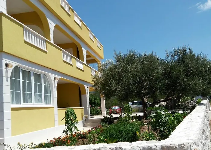 With Parking Space Orebic, Peljesac - 13763 오레비츠