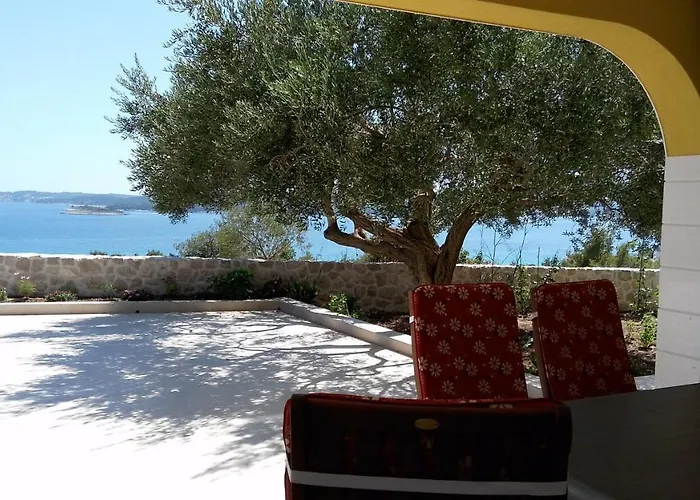 With Parking Space Orebic, Peljesac - 13763 오레비츠